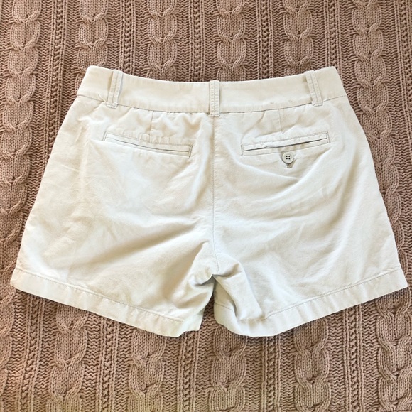 EUC J Crew 4” Chino Shorts in White Linen - Picture 2 of 3